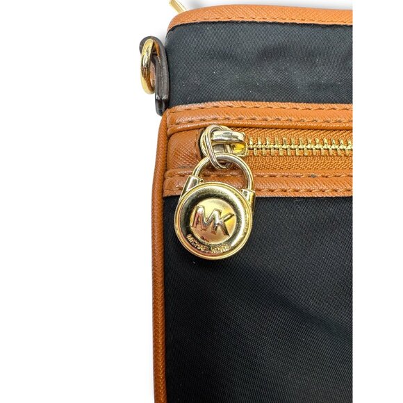 Michael Kors Kempton Black Nylon Wristlet Gold Tone Hardware 9" x 5.5" - Picture 2 of 12